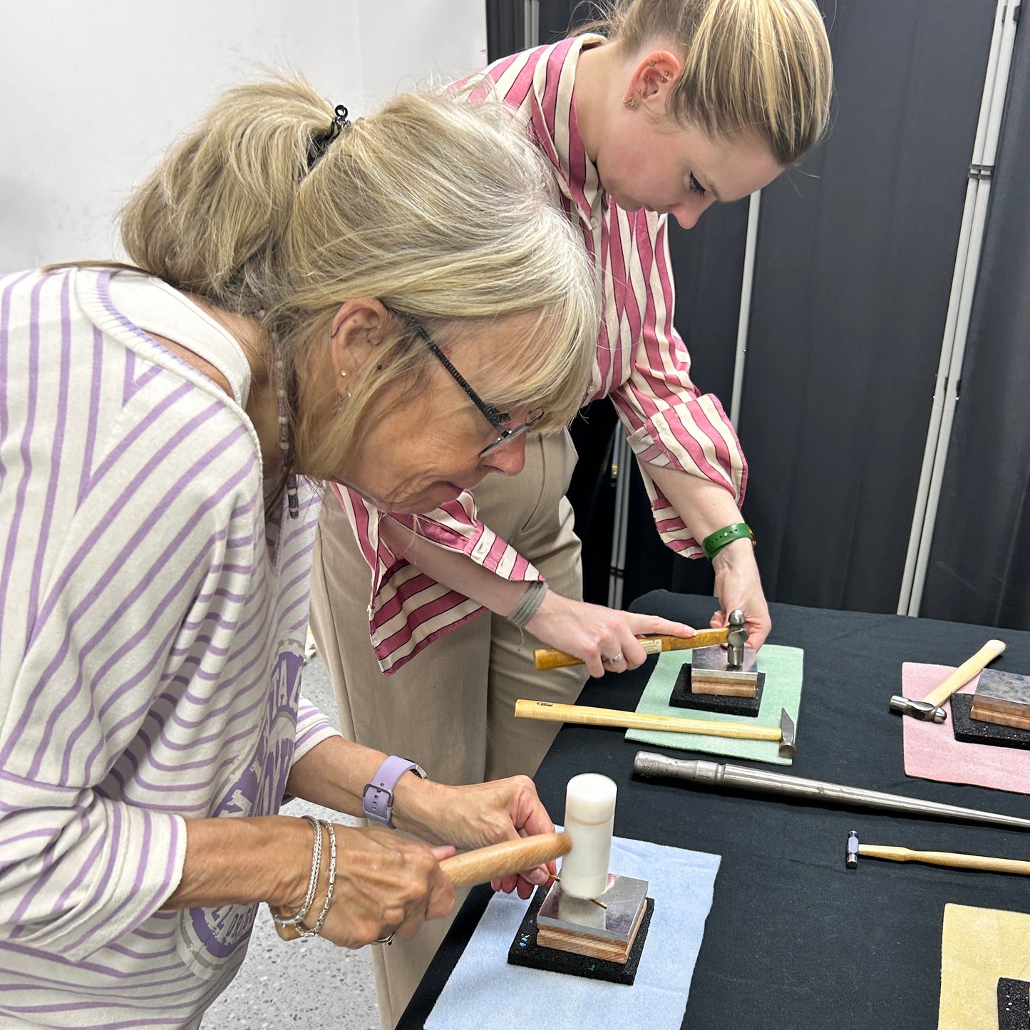 Gemstone Ring Workshop 18/1