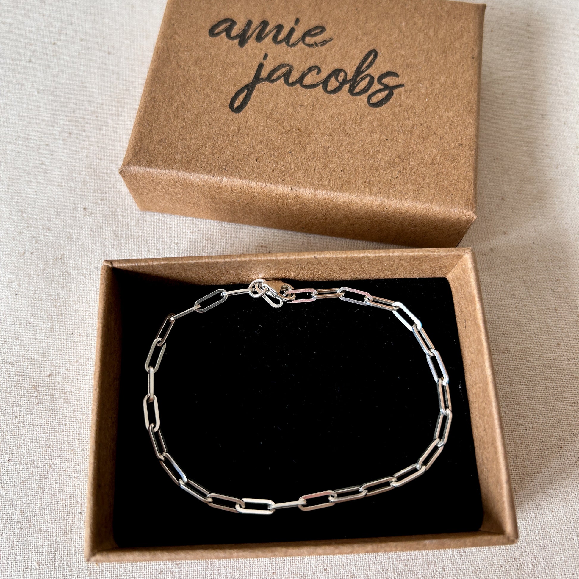 Paperclip bracelet in gift box
