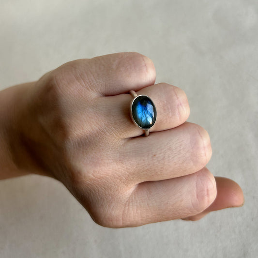 Oval Labradorite Ring