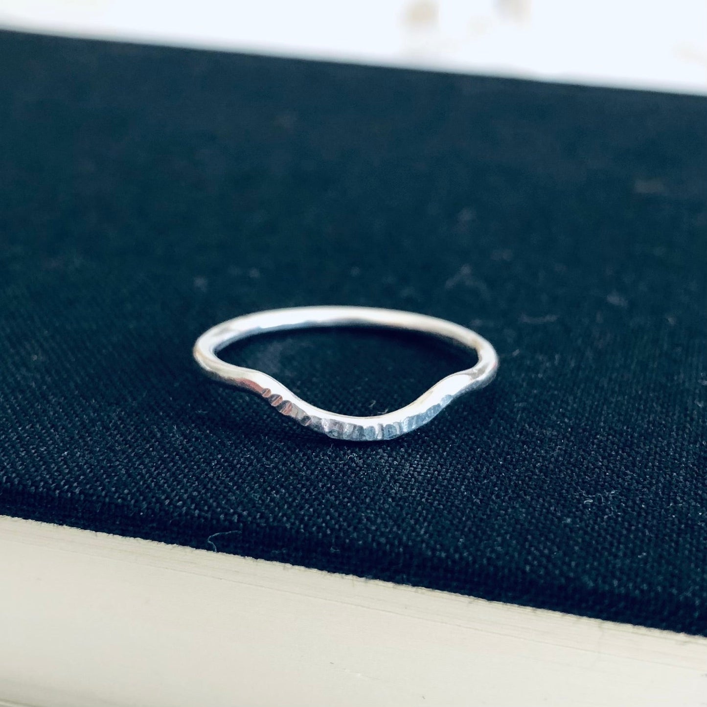 Stacking ring in sterling silver with curved design