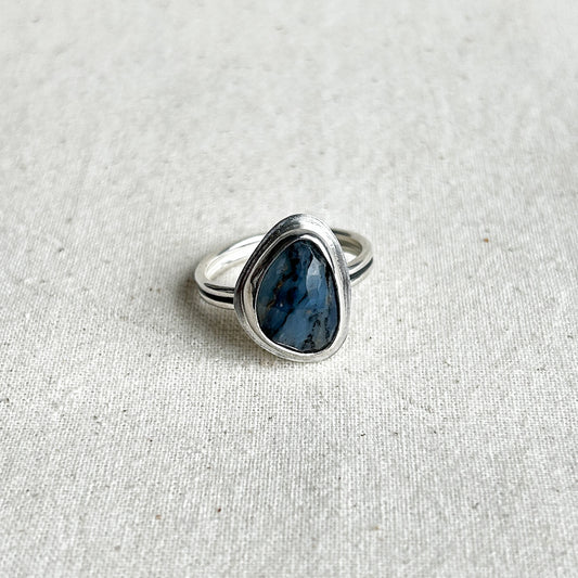 Blue-grey gemstone ring